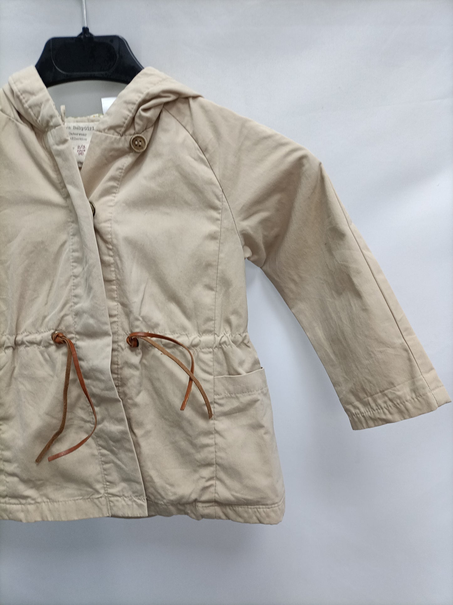 ZARA. Parka beige botones T.2/3A