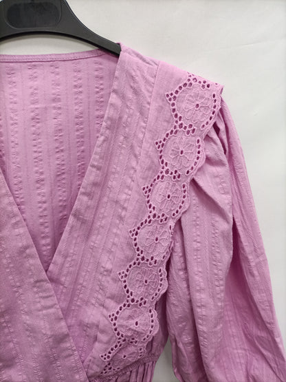 OTRAS. Blusa cruzada lila T.u(s)