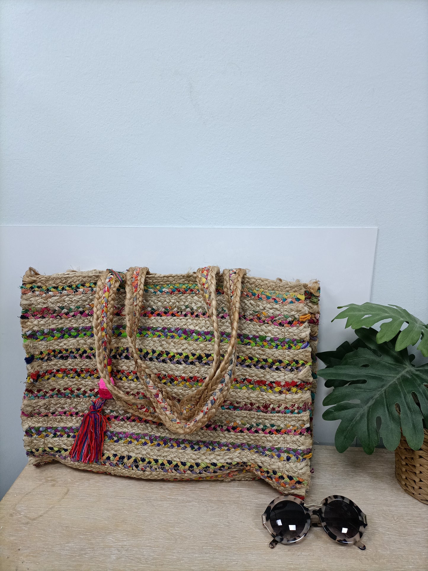 OTHERS. Multicolored raffia bag