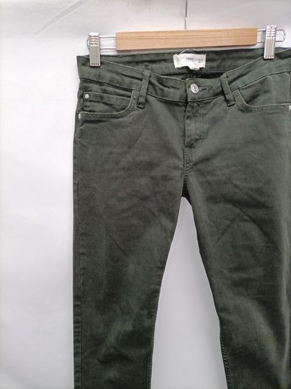 MANGO. Vaqueros verde militar