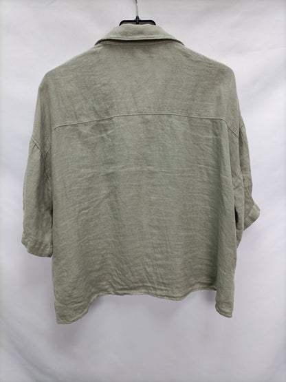 ZARA. Blusa verde lino T.m