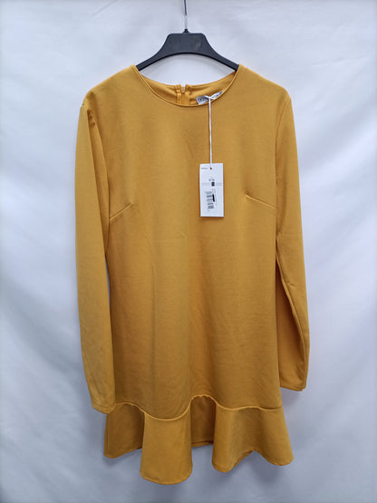 VALENTINA. Vestidos mostaza volante T.xl