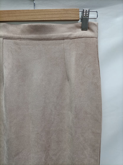 MISSGUIDED. Falda antelina rosa T.s