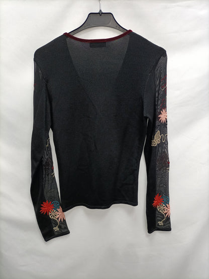 KAREN MILLEN. top negro bordado T.1(s)