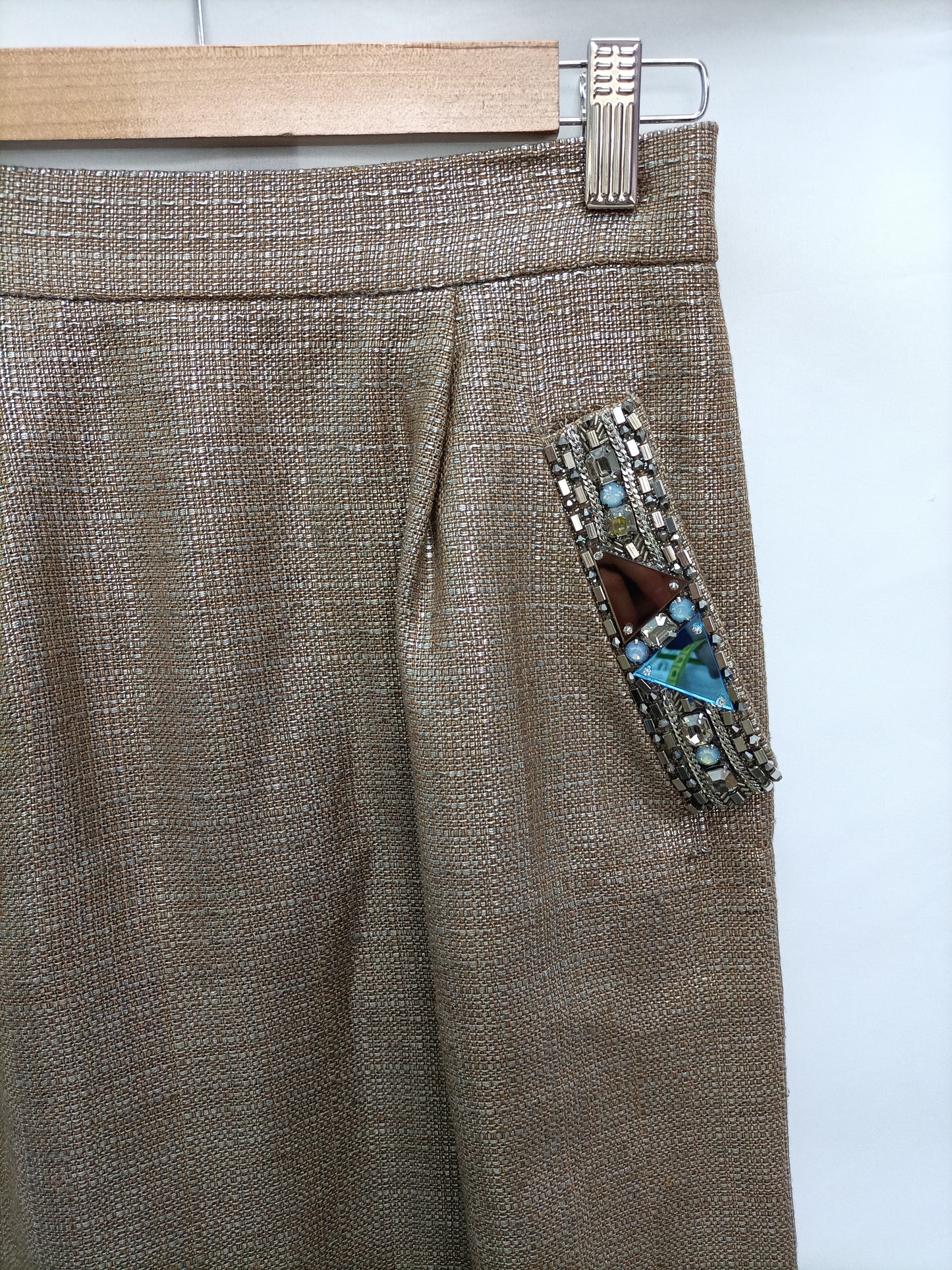 MATTHEW WILLIAMSON. Falda corta pedrería T.8(34)