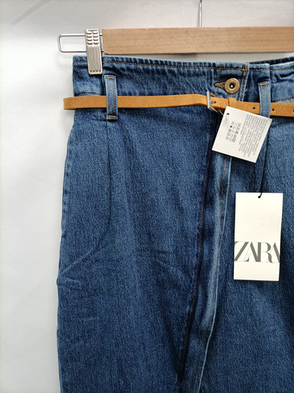 ZARA. Falda denim cremallera T.xs