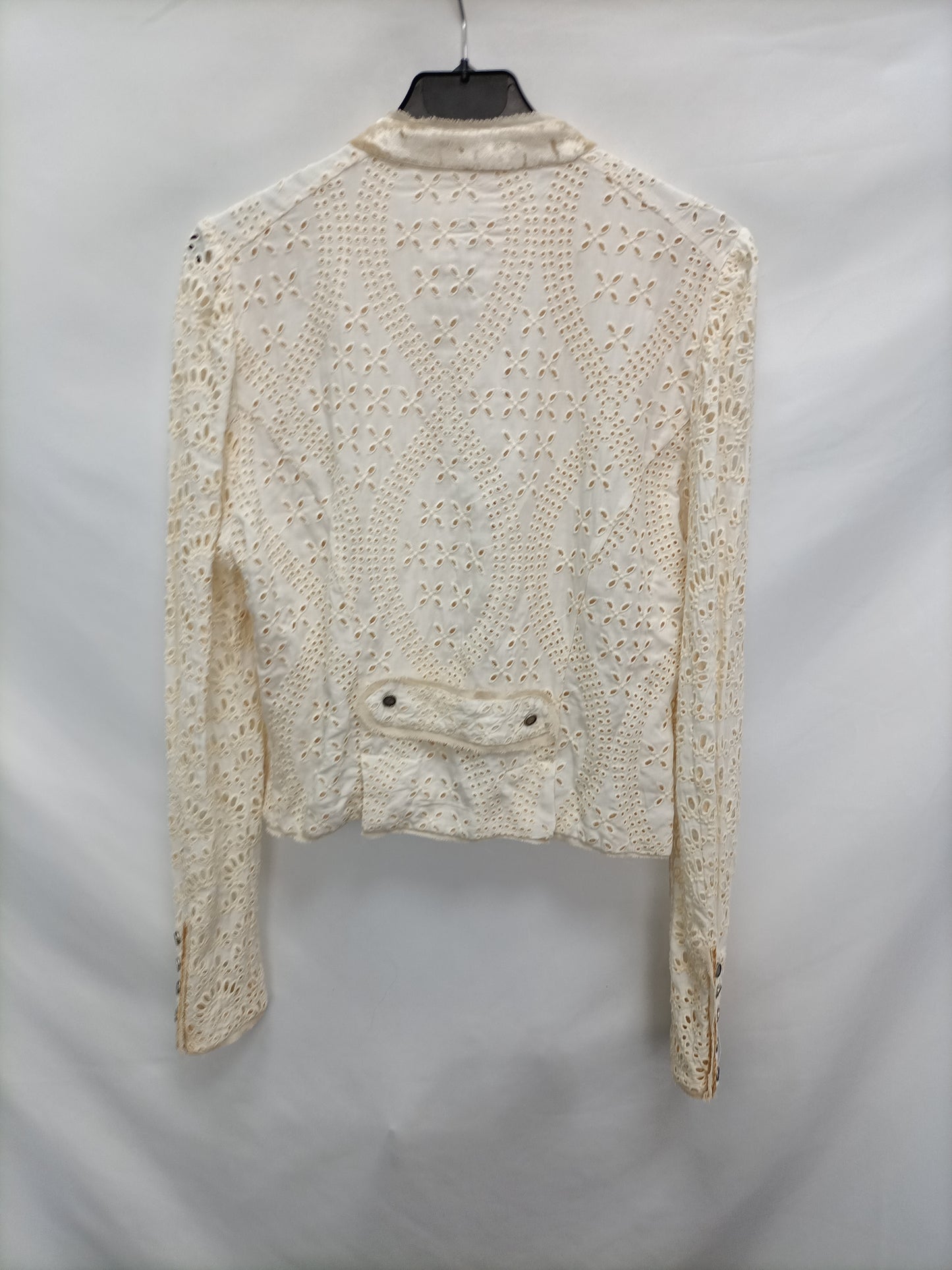 ZARA. Chaqueta beige troquelada T.m
