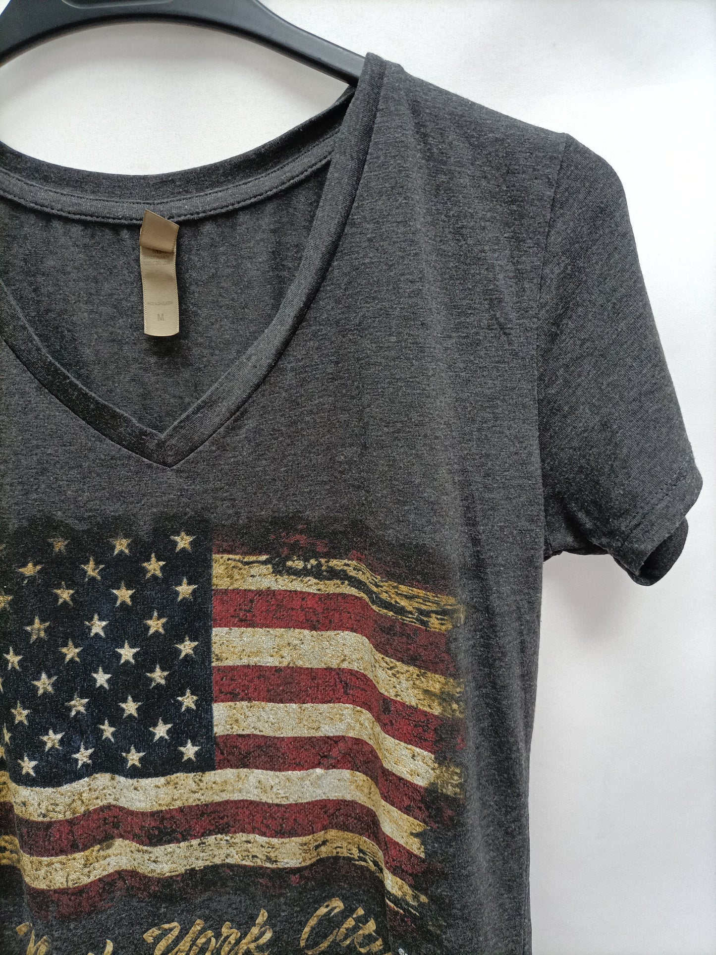 NYC IMAGE. Camiseta gris bandera T.m