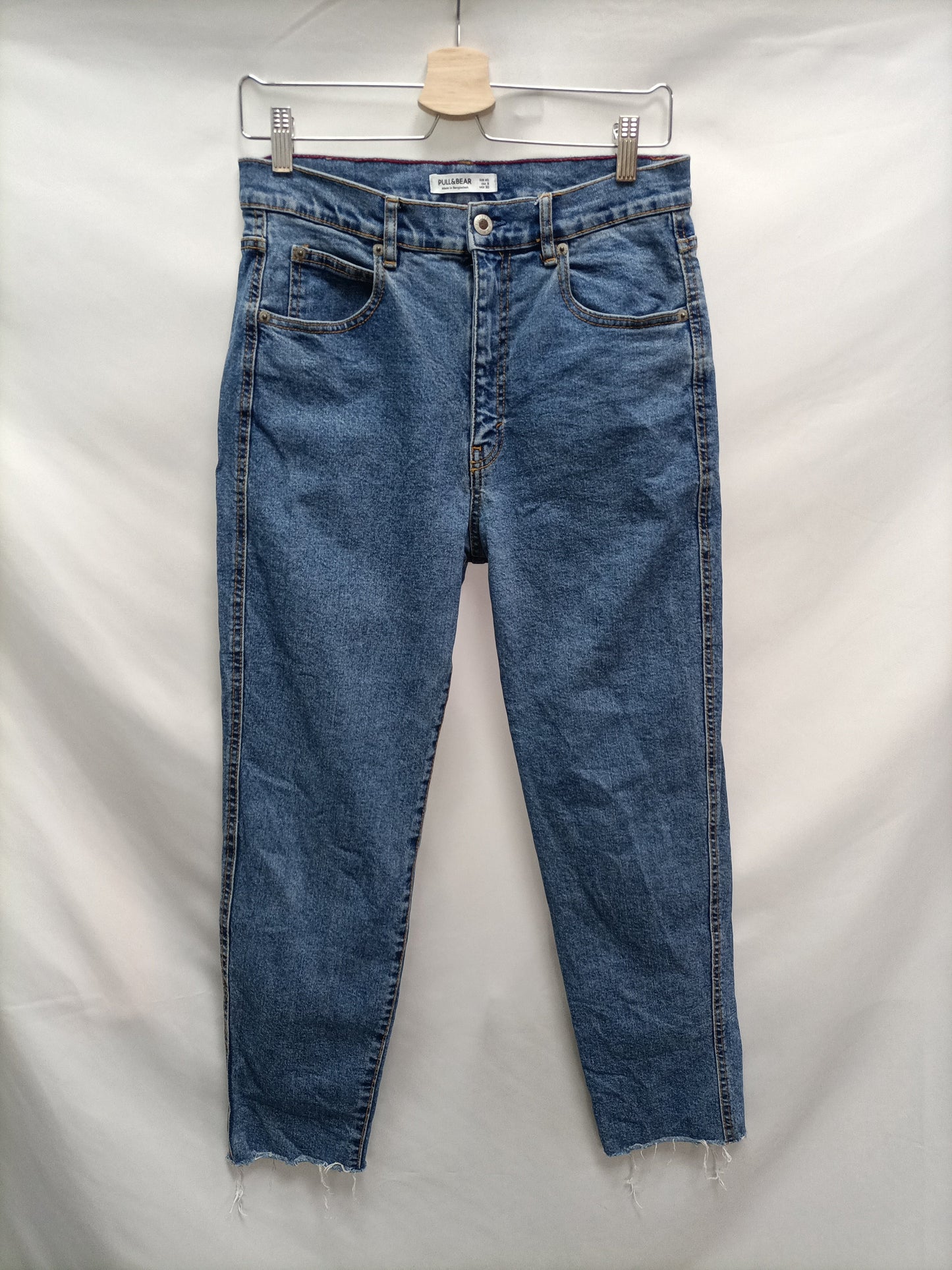 PULL&amp;BEAR. Frayed denim trousers, size 40