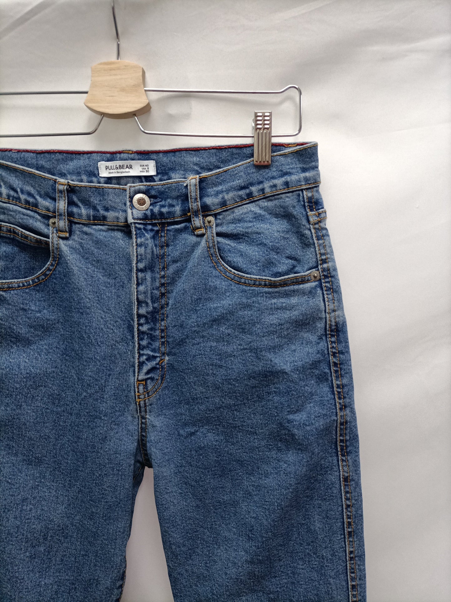PULL&amp;BEAR. Frayed denim trousers, size 40