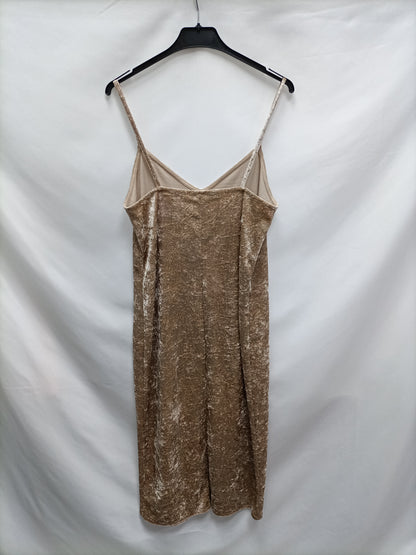 MANGO. Vestido midi terciopelo   T.s