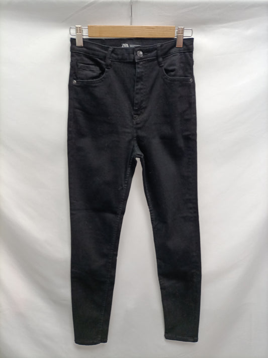 ZARA. Black skinny pants, size 40