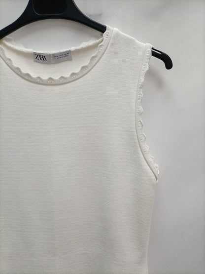 ZARA. Vestido blanco punto T.m