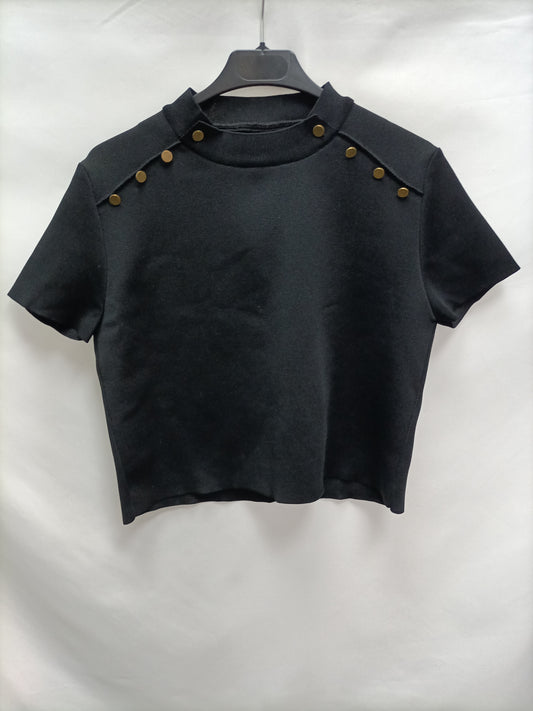 OTRAS. Top negro botones T.u(m)