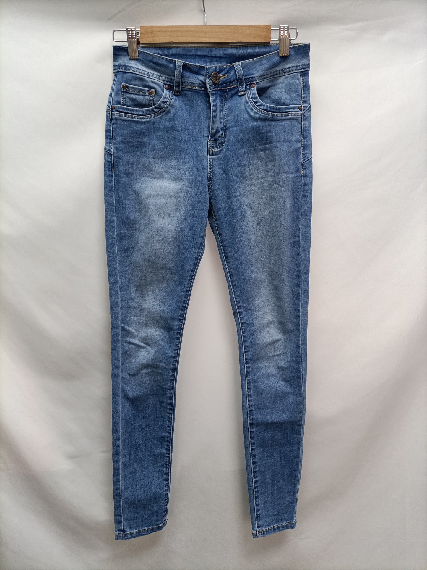 OTRAS. Pantalón vaquero pitillo T.36