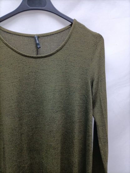 STRADIVARIUS. Vestido verde corto T.s