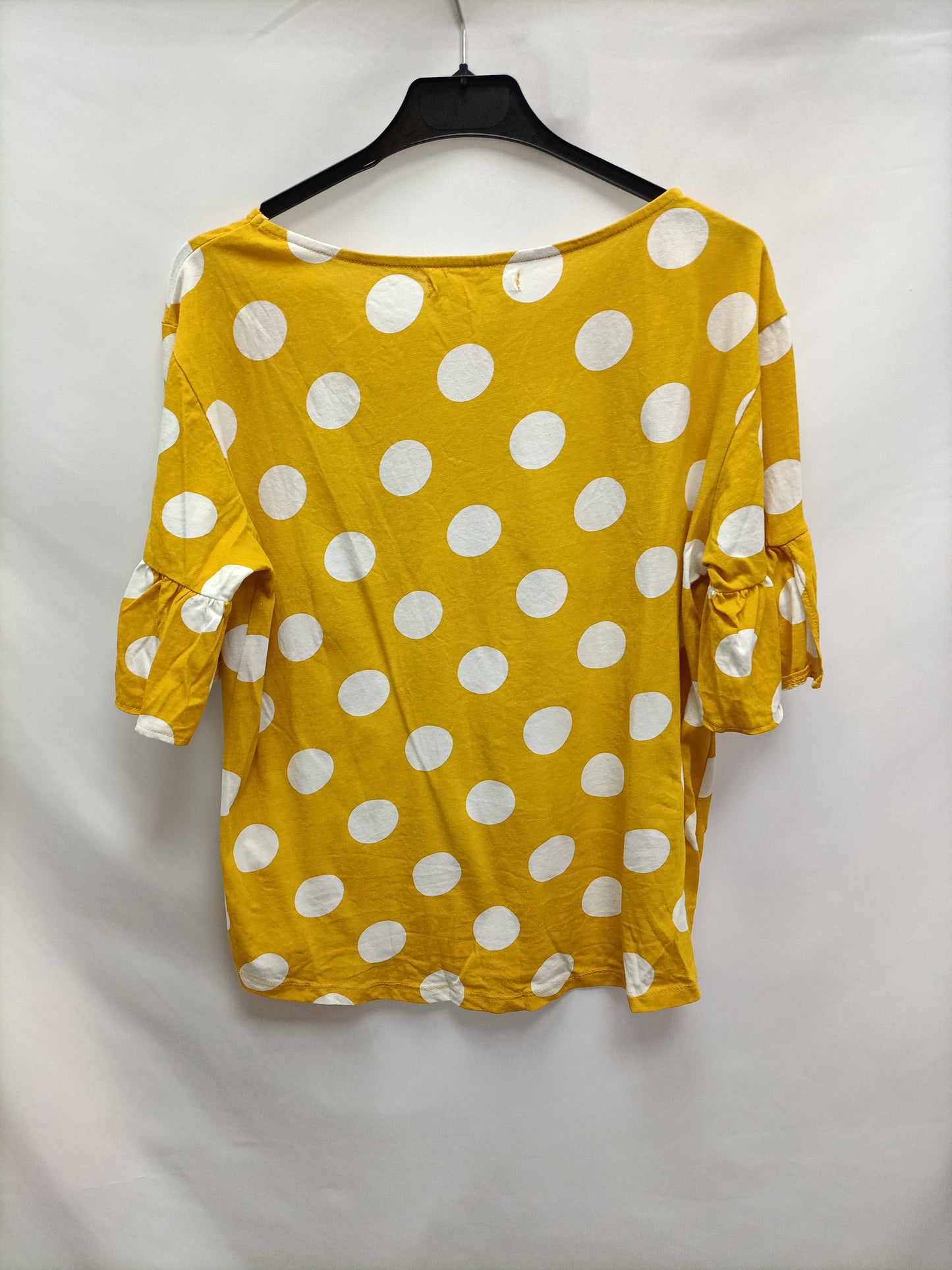 SFERA. Camiseta mostaza lunares T.s