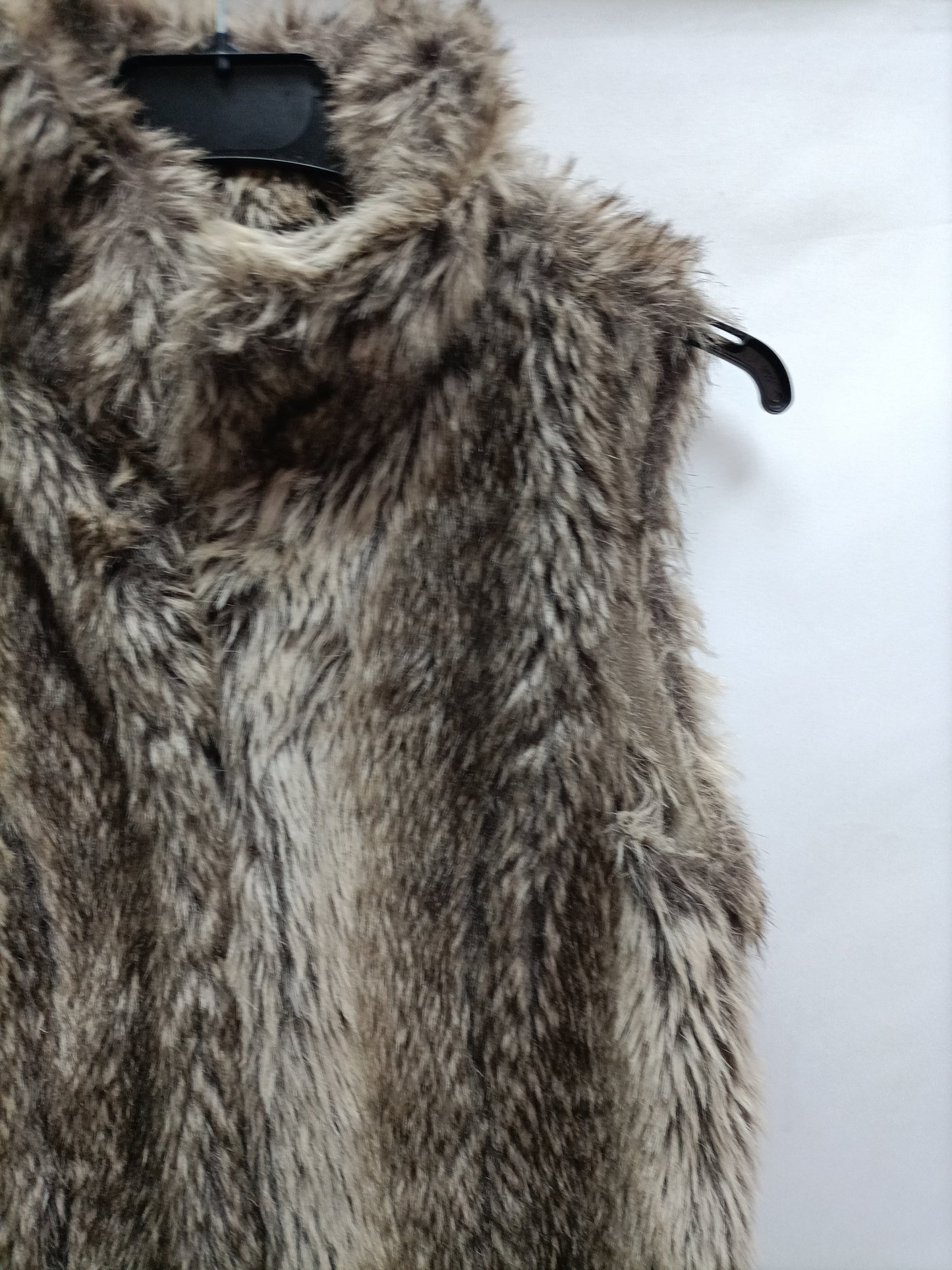 BERSHKA. Chaleco sin mangas T.s