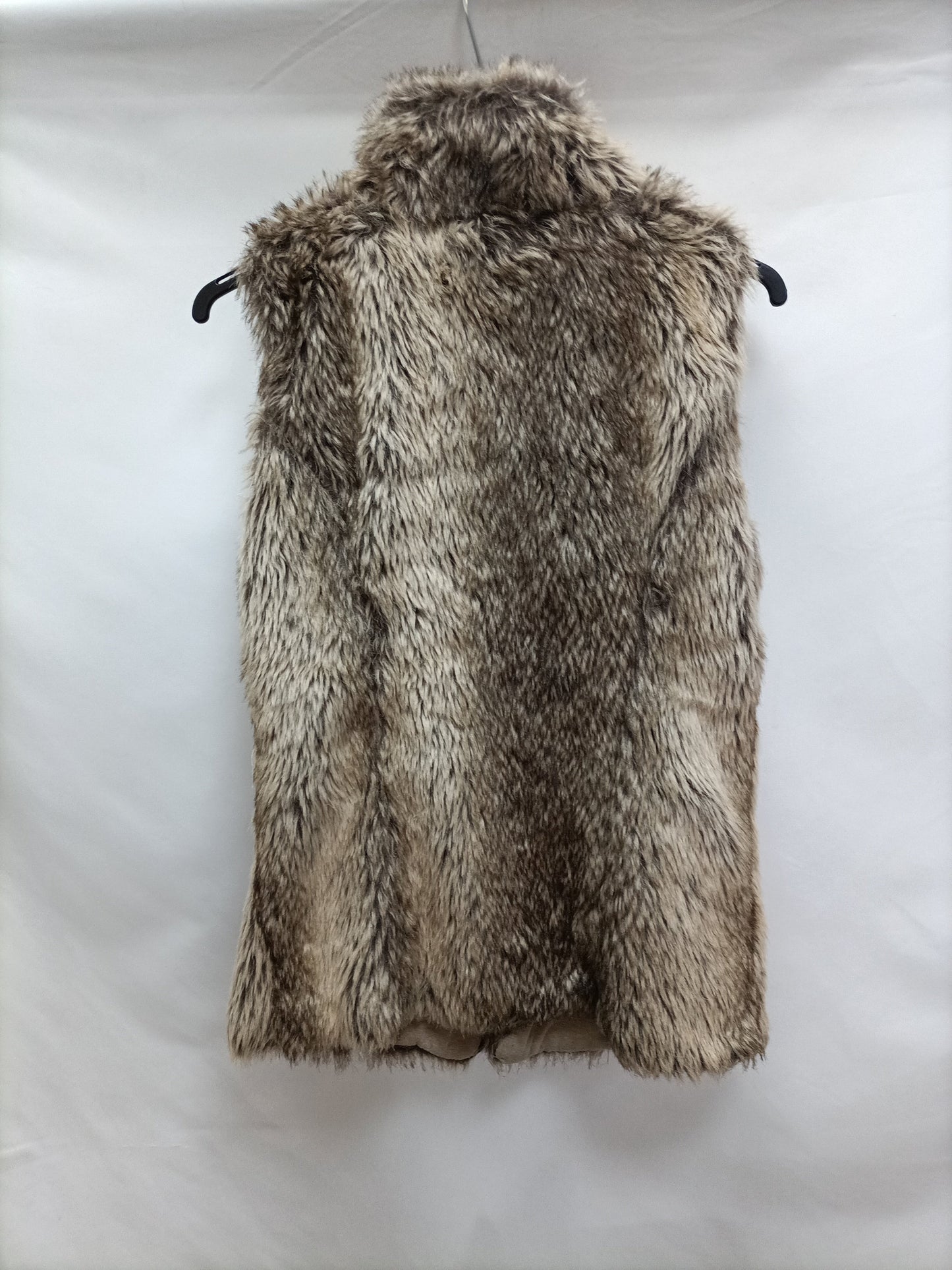 BERSHKA. Chaleco sin mangas T.s