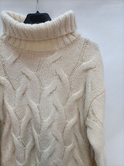 ZARA. Jersey beige ochos T.13/14