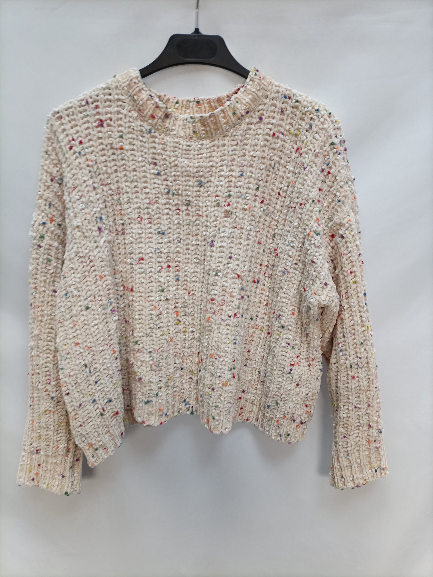 BERSHKA. Jersey beige hilos Colores T.s