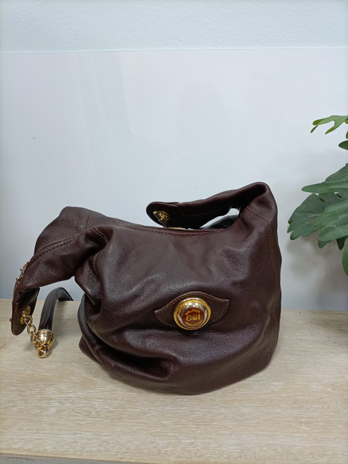 GALMOR. Bolso marrón saco