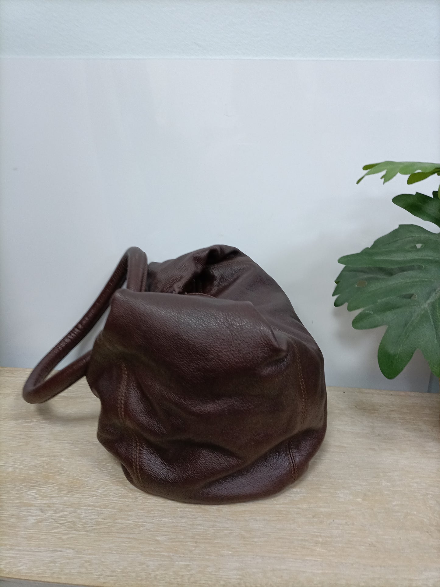 GALMOR. Bolso marrón saco