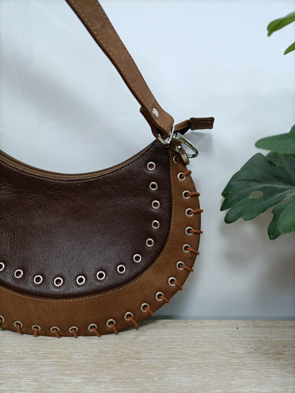 MOGANBO. Bolso marrón argollas