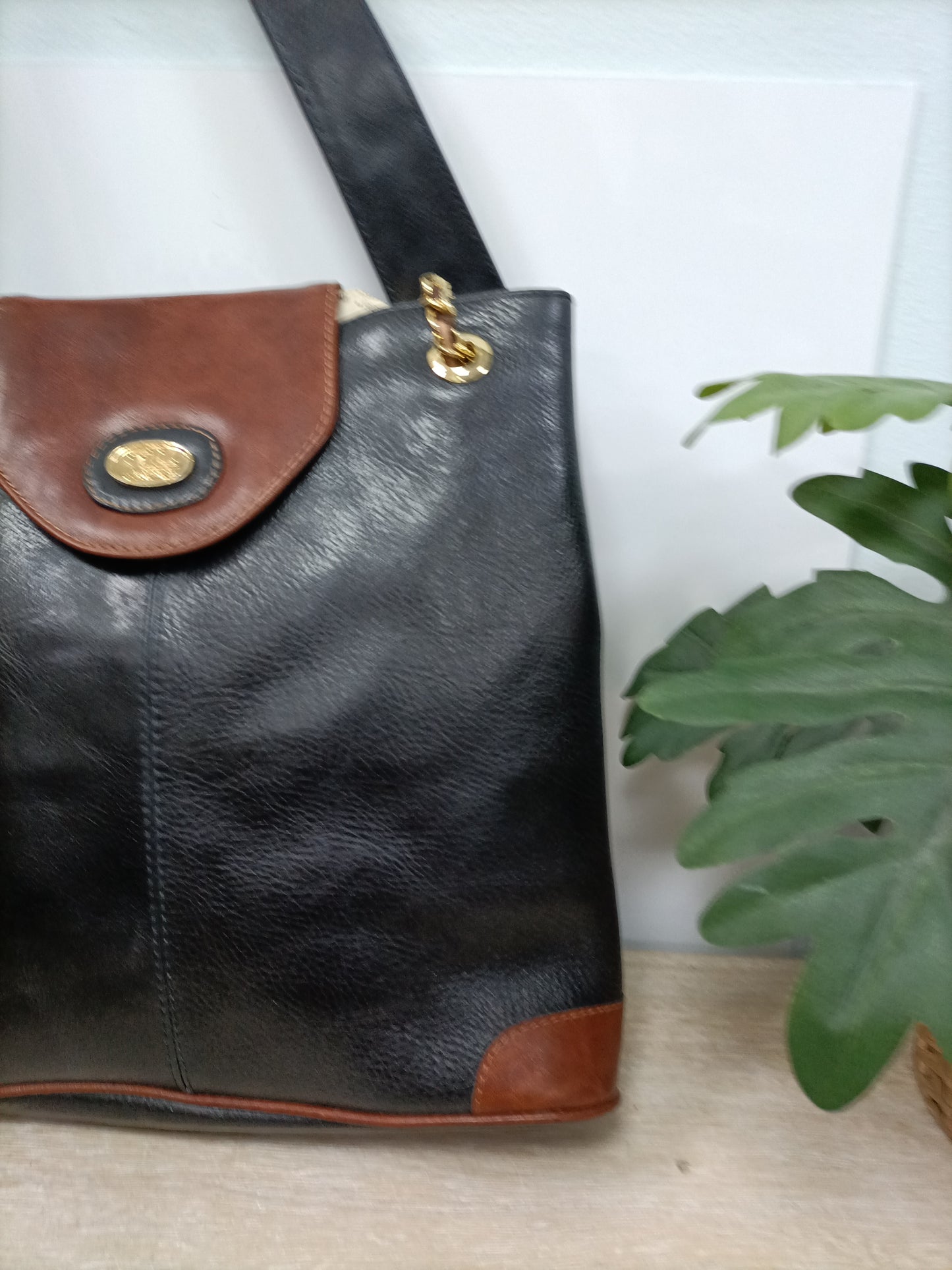 LORENZI. Bolso bicolor