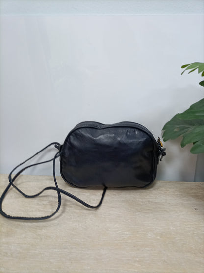 ACOSTA. Bolso azul tachuelas