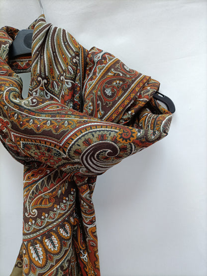 OTRAS. Fular amebas tonos tierra