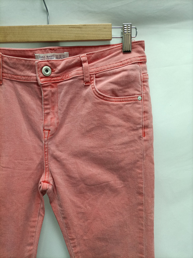 ZARA.  Pantalón rosa T. 36