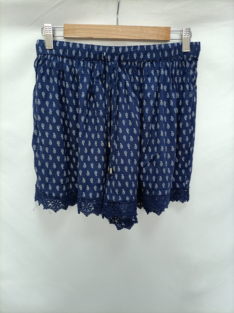 GREEN COART. Pantalón azul flores T.38