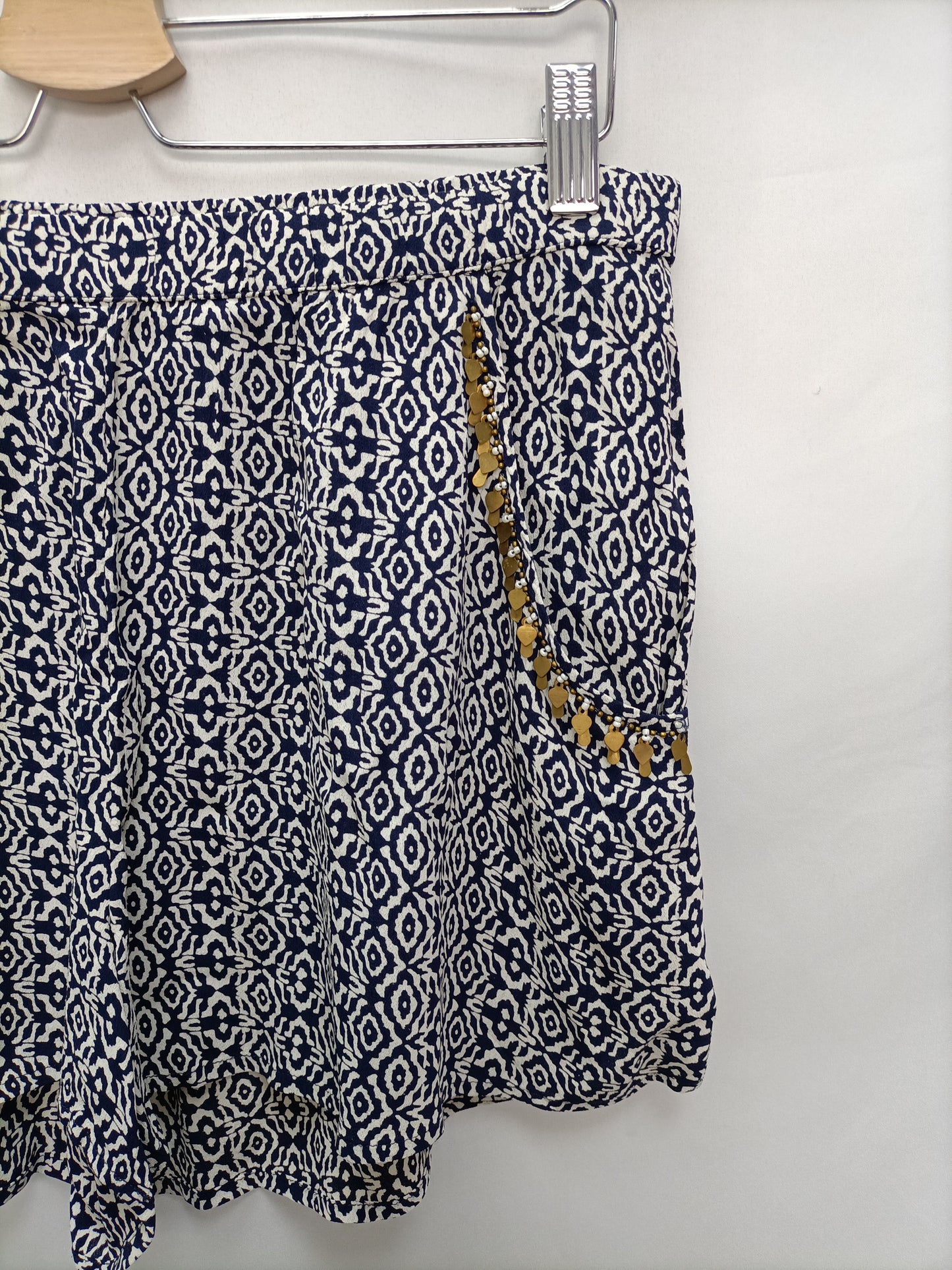 OYSHO. Pantalón étnico abalorios T.l