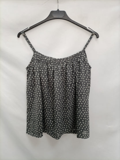 OH SOLEI. Top gris estrellas T.14(s)