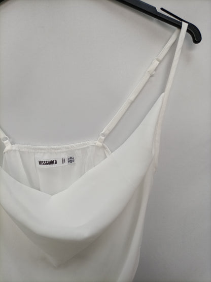 MISSGUIDED. Fluid white bodysuit T.36