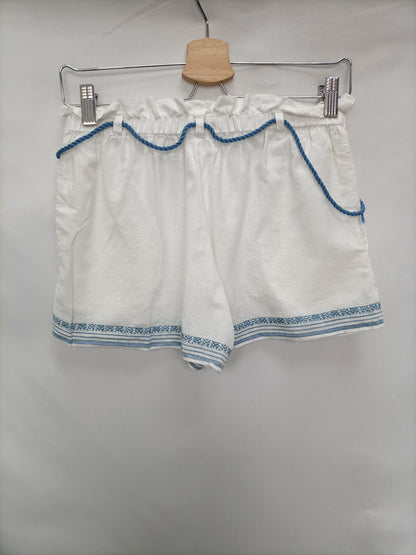 BROWNIE. Shorts blanco bordado T.xs/s