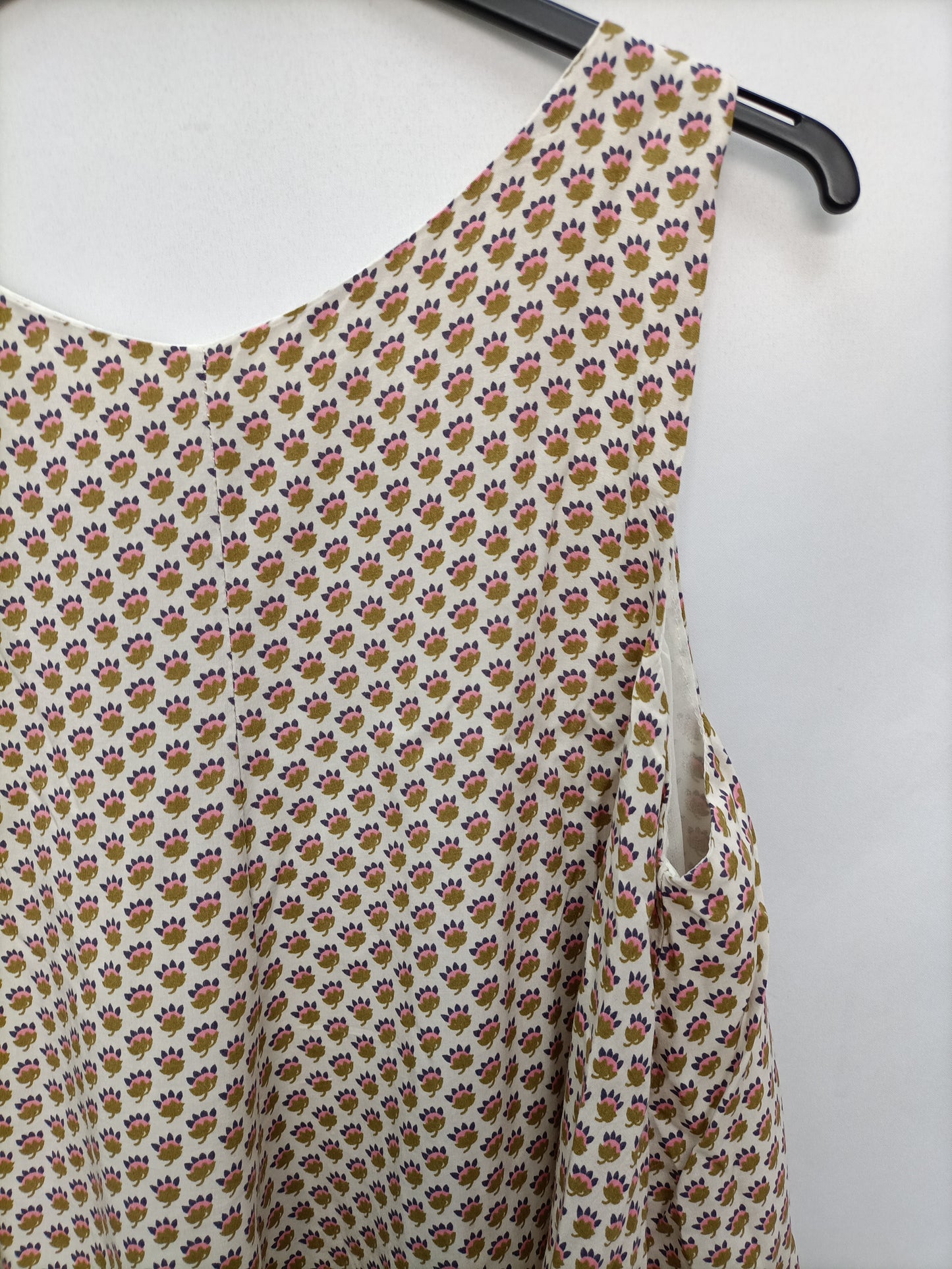 RENATTA&CO. Top beige flores Tu(m)