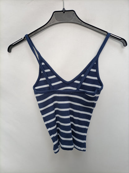 PULL&BEAR. Top rayas canalé T.m