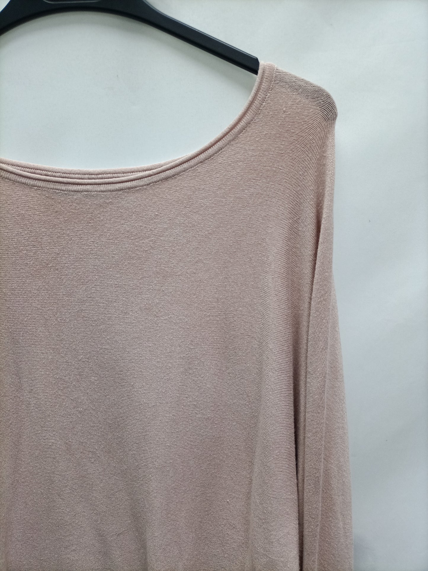 STRADIVARIUS. Pink T-shirt with strings