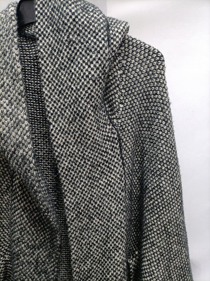 ZARA. Gray and white Ts cardigan