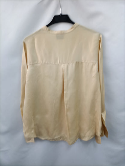 FORTE FORTE. Fluid pastel tone Ts blouse