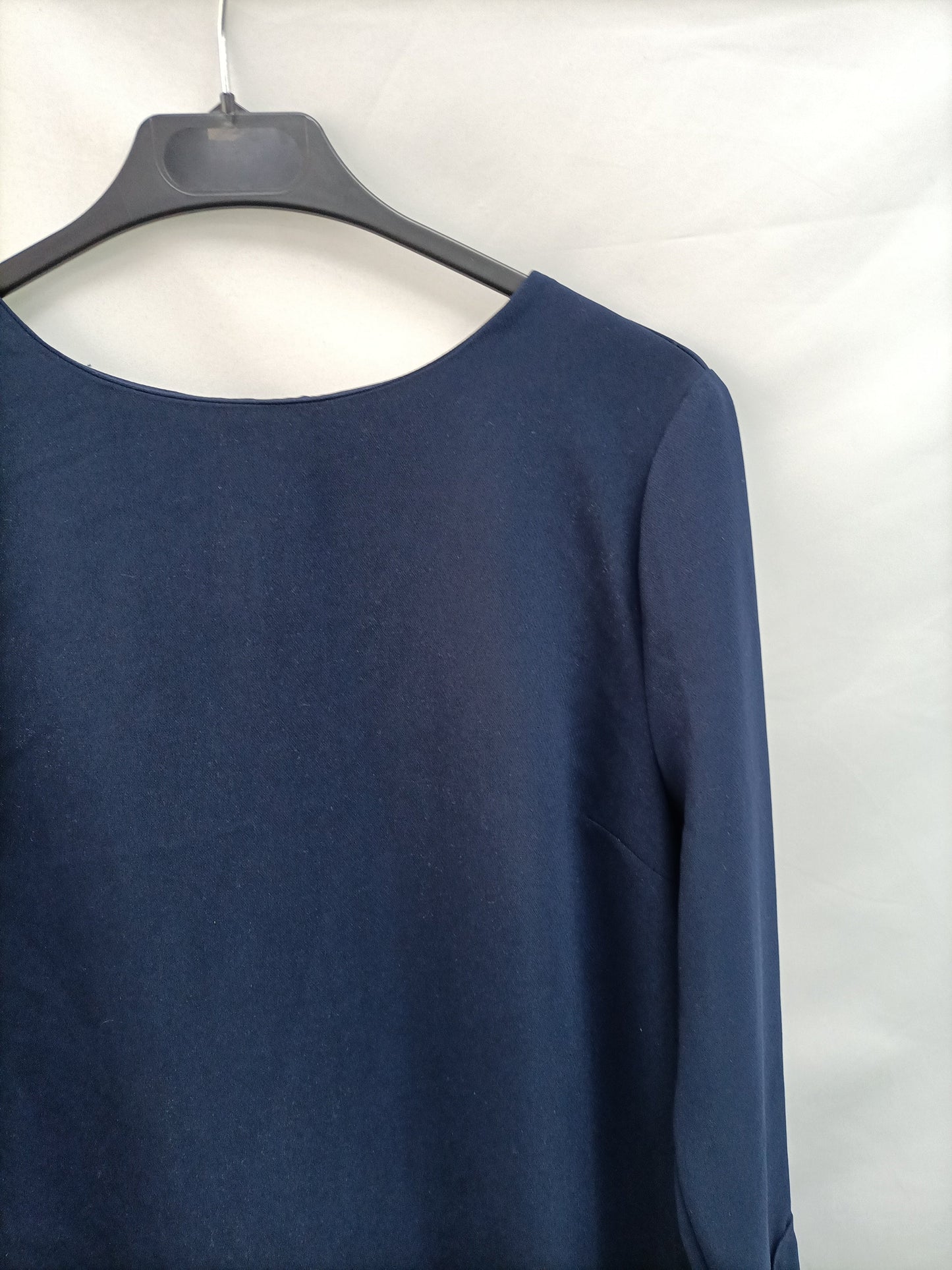 MANGO. Vestido azul volante T.m