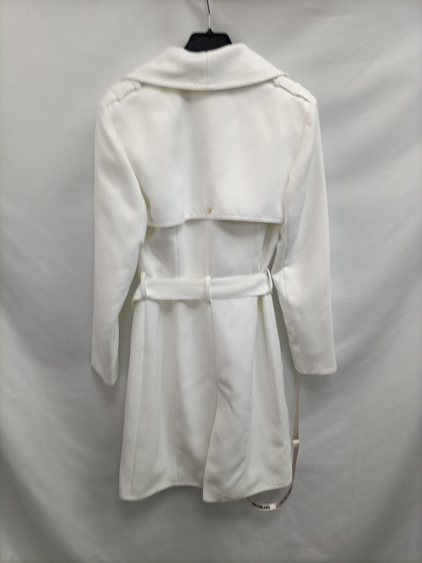 HOUSE OF LONDON. Ts White Double Breasted Coat