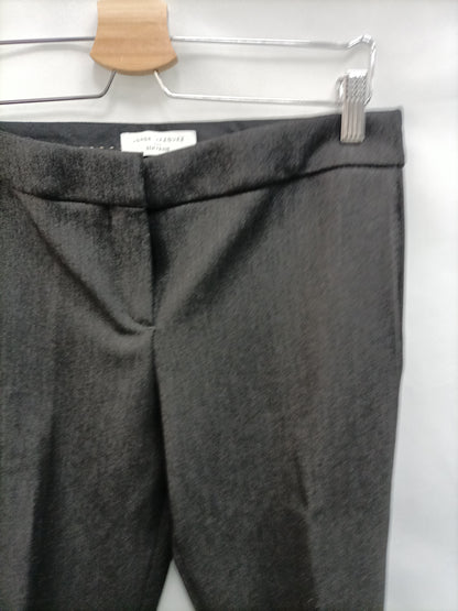 JORGE VÁZQUEZ BY SISTESIS. Grey pleated trousers, size 38