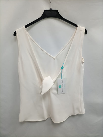 DAVID CHRISTIAN. Off-white lace-up top, size 36