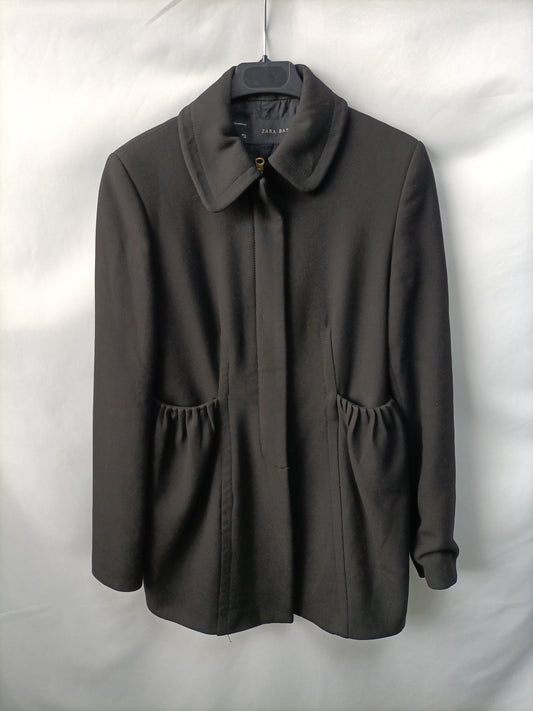 ZARA. Abrigo negro de vestir T.m
