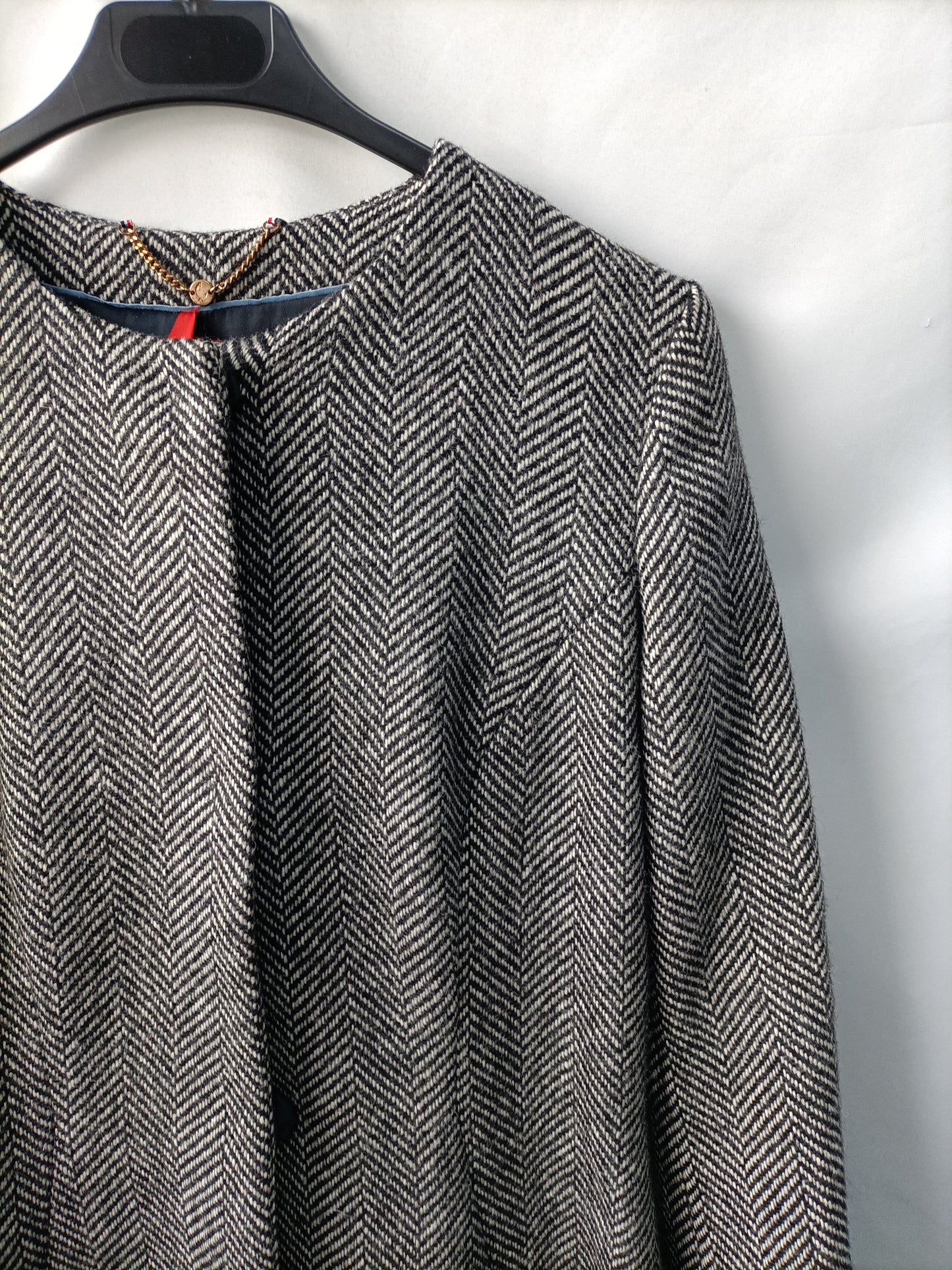 EL GANSO. Abrigo espiga de vestir T.38