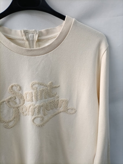 MKT STUDIO. Beige sweatshirt with letters T. M