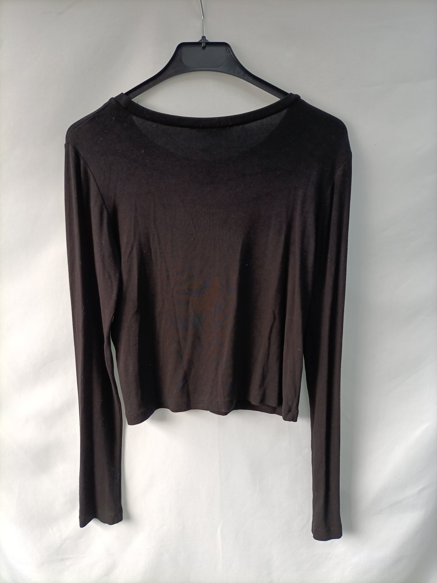 ZARA. Black cropped T-shirt Tm